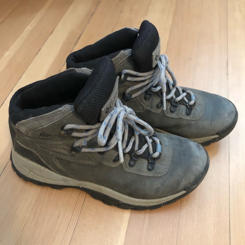 Columbia waterproof leather and mesh hiking boot